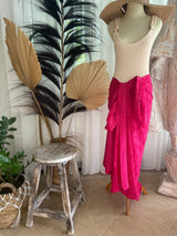 Beach Luxe Beach Luxe | Sarong | Lipstick Pink Sarongs Lipstick Pink