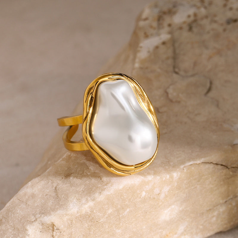 Charis Gold Pearl Ring