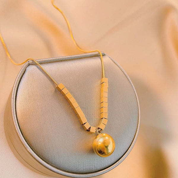 Titanium Steel Chain Is Simple And Luxurious