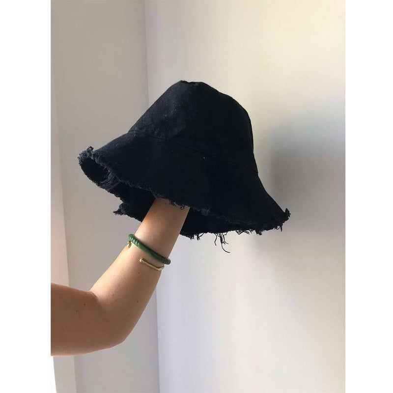 Isla Scott Dune Bucket Hat - Black